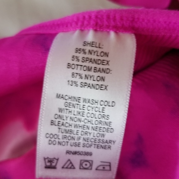 Sports/Active -Bra/Half Top - Picture 3 of 4